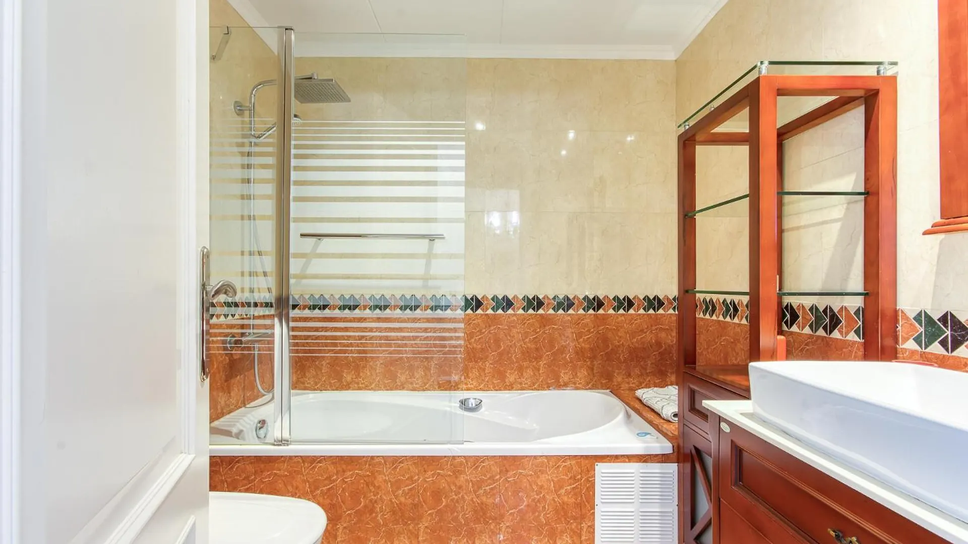 Casa Praga Villa Roses Spain