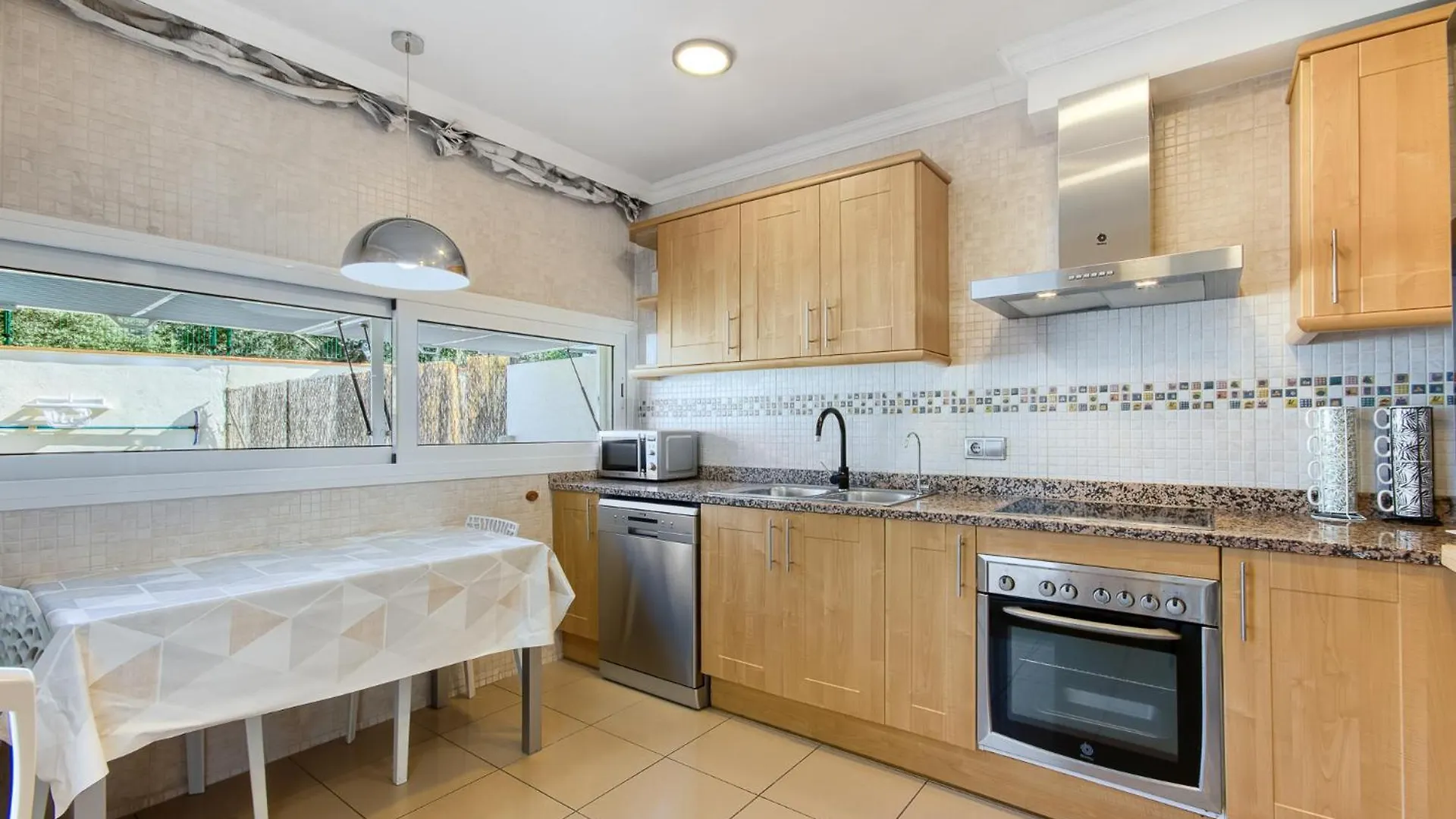 Holiday home Casa Praga Villa Roses